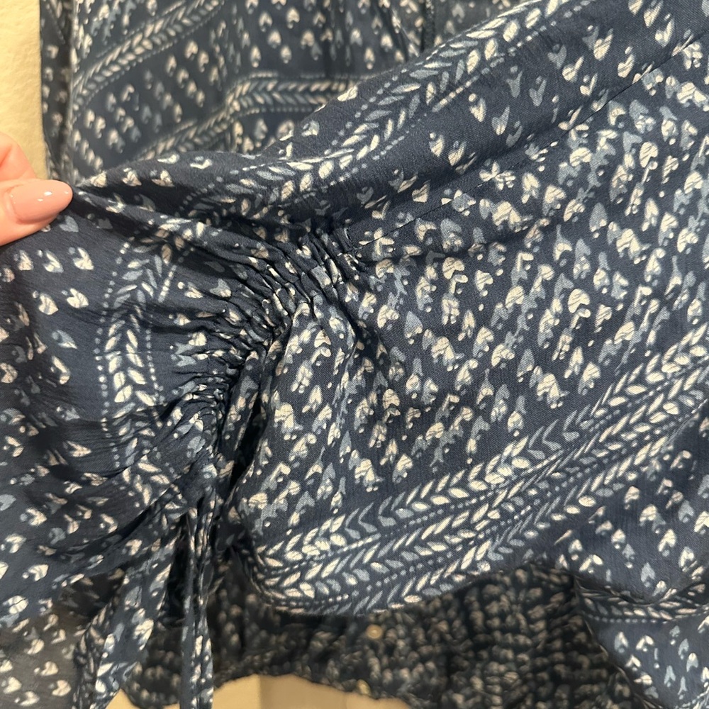 Lulu's Blue Patterned Button-Up Blouse - image 3